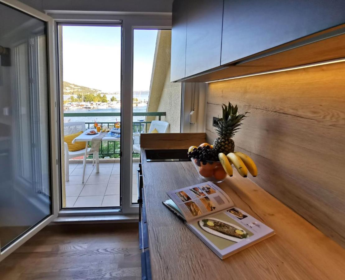 Olmissum Rooftop Sea View Omis Exterior photo